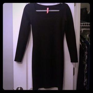 Textured fitted knee length black dress